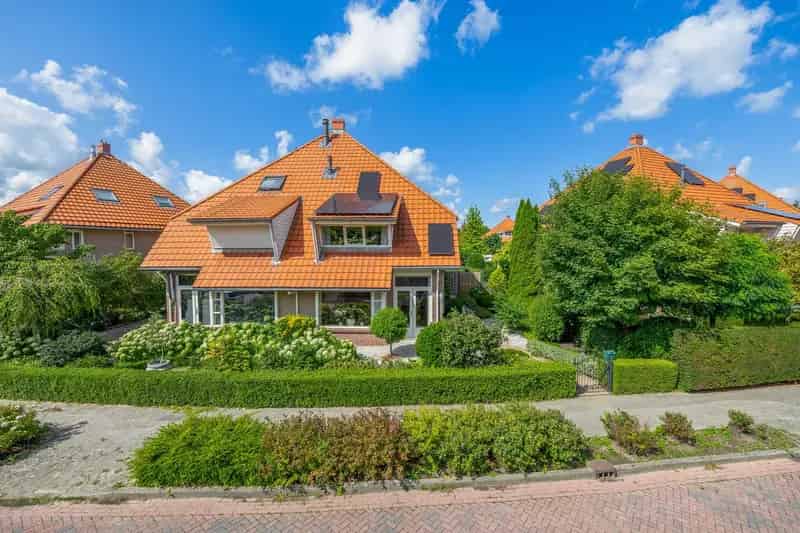Moderne 2-onder-1-kapwoning 5 slaapkamers Bergschenhoek