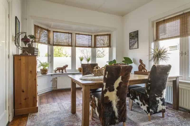 Vrijstaand woonhuis Zetten 4 slaapkamers royale tuin