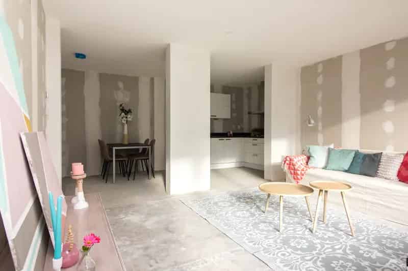 2 Kamer Appartement Alphen aan den Rijn 57m2 Balkon Berging