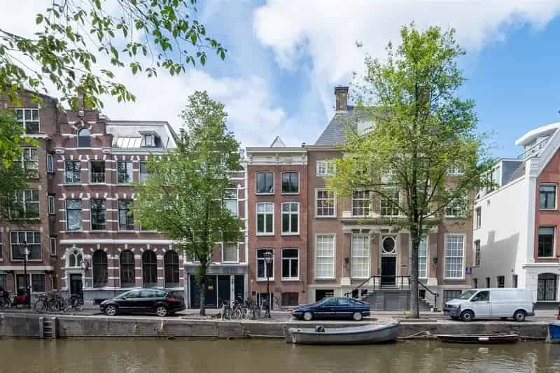 Amsterdam Grachtenpand Loft-Appartement 120m2  Hoogwaardig gerenoveerd
