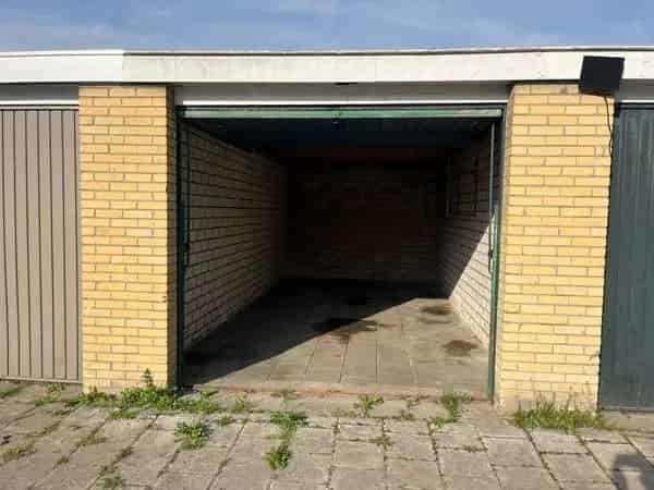 Garagebox te Axel - Opslagruimte of stalling