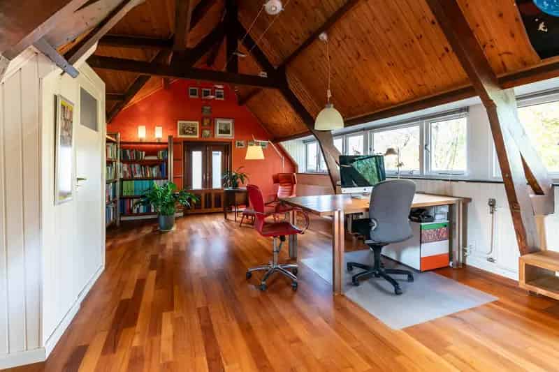 Vrijstaande woning Leidschendam 6 slaapkamers luxe keuken