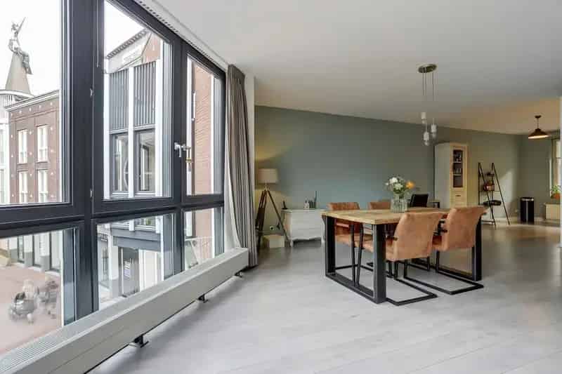 Ruim appartement 120m2 Spijkenisse Centrum 3 slaapkamers