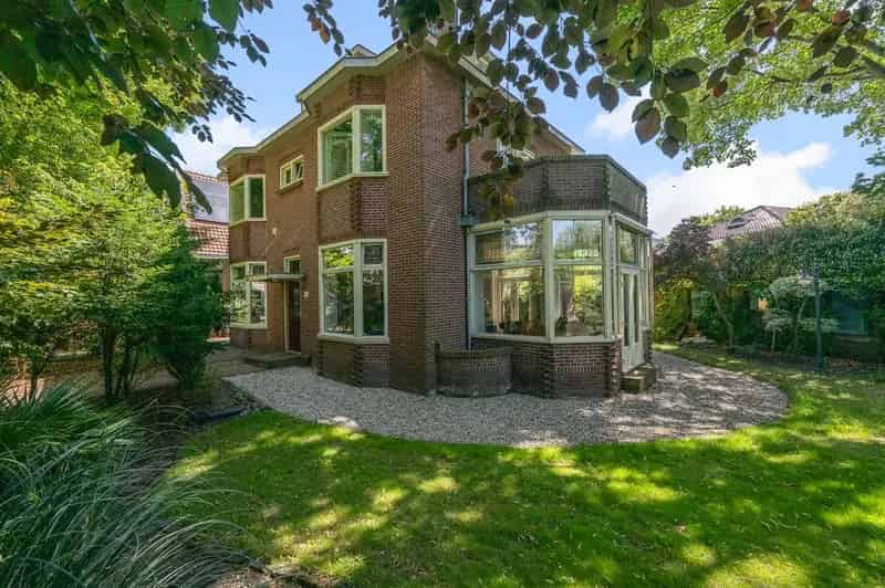 Karaktervolle Villa te Koop in Beverwijk Vondelkwartier