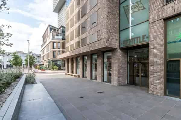 Appartement Rotterdam: 3-kamer appartement in Seattle met uitzicht en balkon