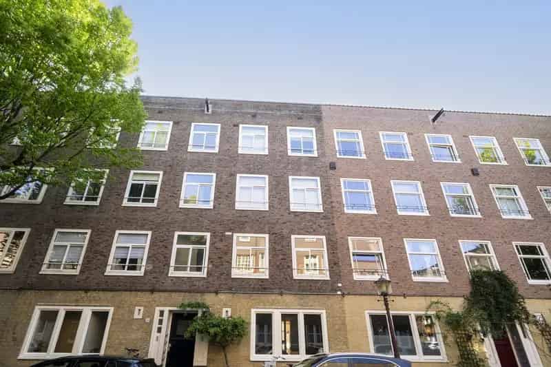 Appartement te Koop De Pijp Amsterdam gerenoveerd 2 slaapkamers balkon