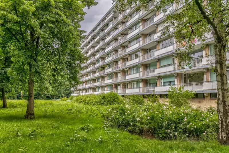 Ruim appartement Rotterdam 4 kamers balkon berging parkeergelegenheid