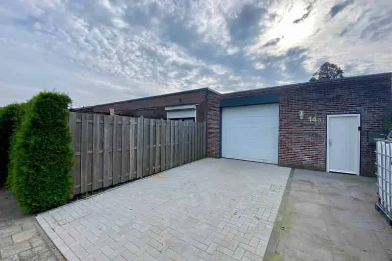 Bedrijfshal te koop Kaatsheuvel 295m2