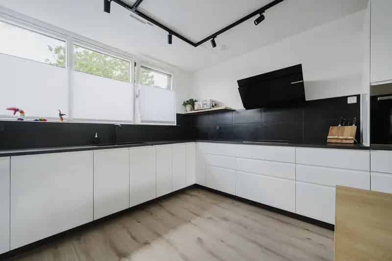 Moderne Eengezinswoning 4 Slaapkamers Sterrenkwartier
