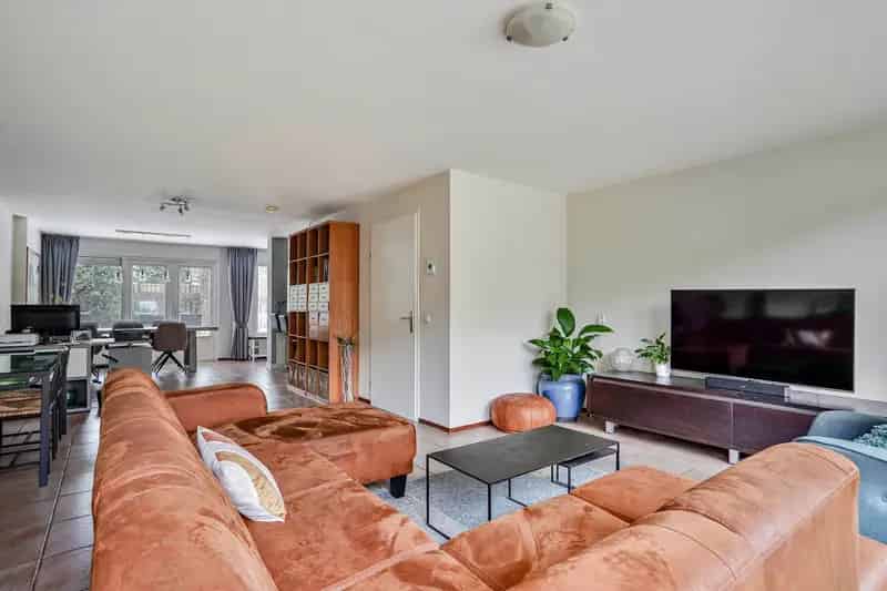2-onder-1-kapwoning Maaspoort 4 slaapkamers tuin garage