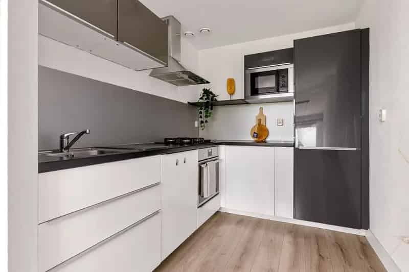 Appartement te koop Almere Buiten: bovenste verdieping, balkon, 2 slaapkamers