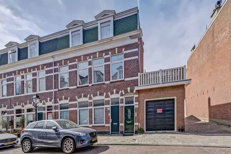 Appartement te koop Den Haag starters studio  gasloos eigen grond