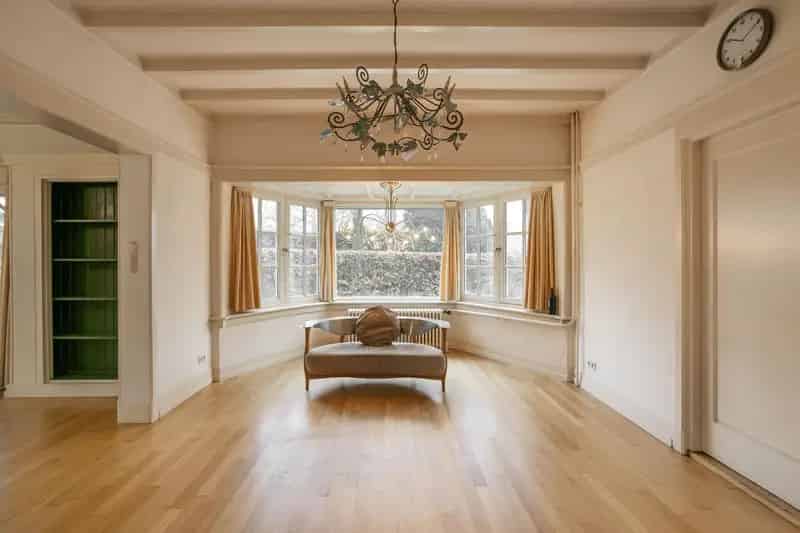 Riante Villa nabij Centrum Baarn 6 slaapkamers 2 badkamers