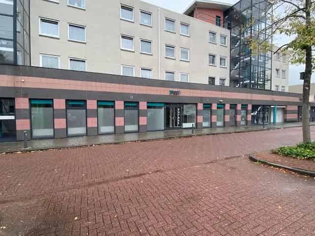 Kantoorruimte Heerenveen: 4 Kamers, Instapklaar