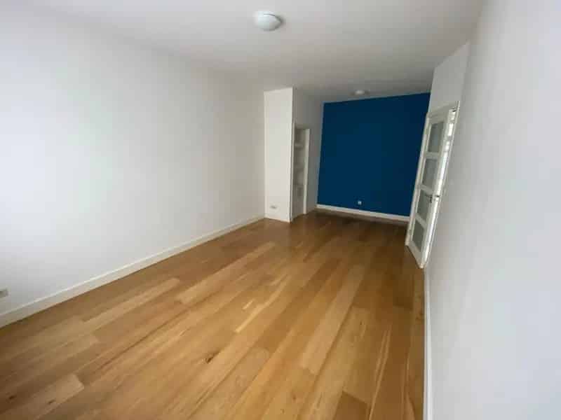 Gestoffeerde Kamer Den Haag: Rustige Straat Nabij Voorzieningen