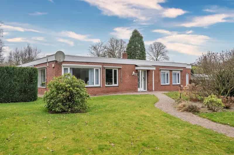 Ruime Bungalow 5 Slaapkamers Grote Tuin Garage Moderne Keuken
