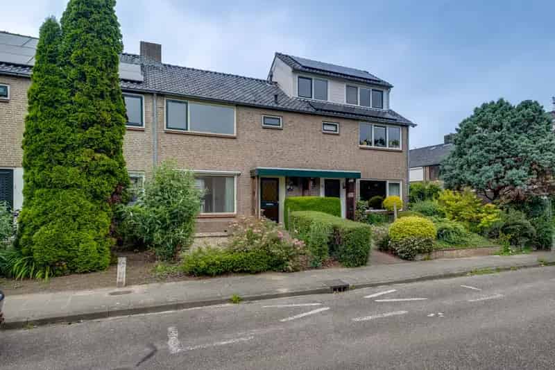 Huis te koop Dieren: Ruime gezinswoning nabij bos