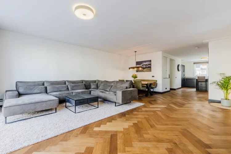 Luxe Eindwoning Zaandam 6 Slaapkamers Wellness Eigen Steiger