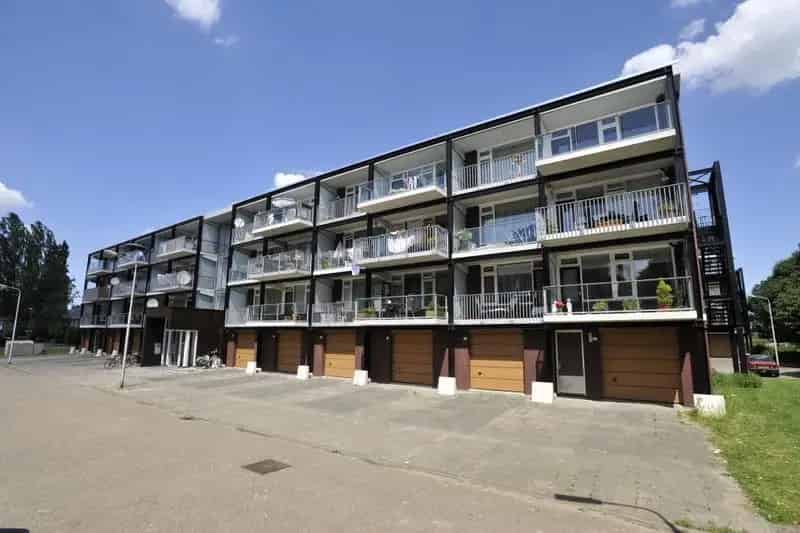 Albardalaan 7: Ruime woning met groot balkon - Verduurzaamd 2023