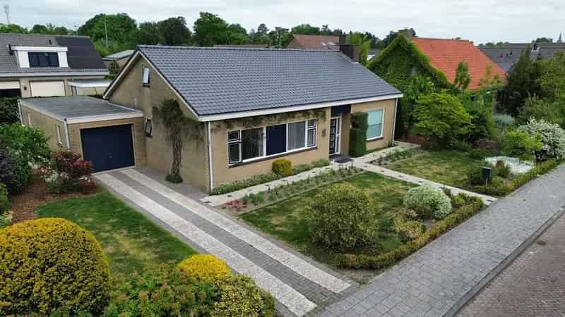 Semi-bungalow Aardenburg: Rolstoeltoegankelijk comfort nabij Brugge en kust