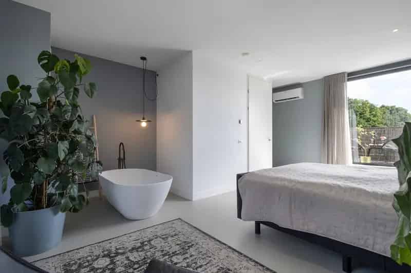 Moderne Tussenwoning Ulvenhout Luxe Afwerking Tuin Dakterras