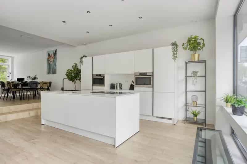 Appartement Rotterdam Stadhoudersweg 105 A  5 slaapkamers  170m2