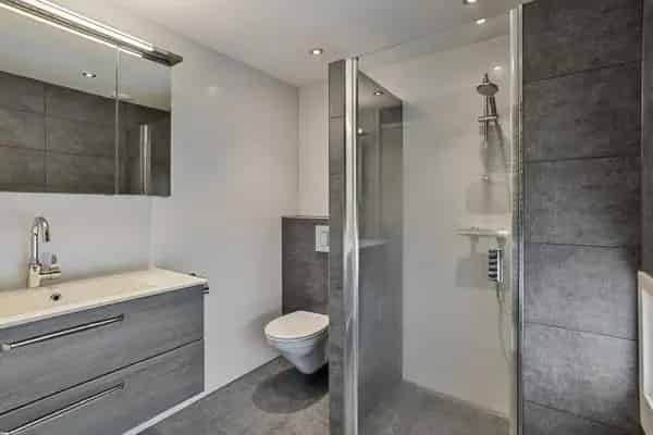 Gezinswoning Spijkenisse 3 slaapkamers moderne afwerking tuin energielabel A