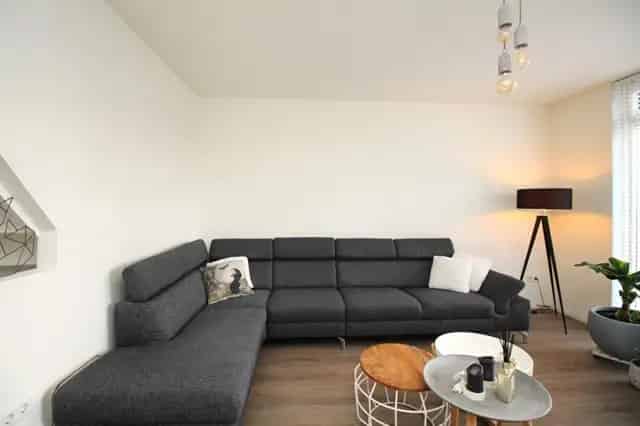 Hoekwoning Haren GR 160m2 4 Kamers te huur
