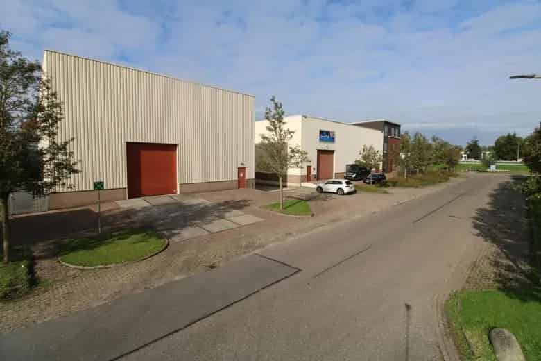 Bedrijfsruimte te huur Hardinxveld Giessendam 1105m2