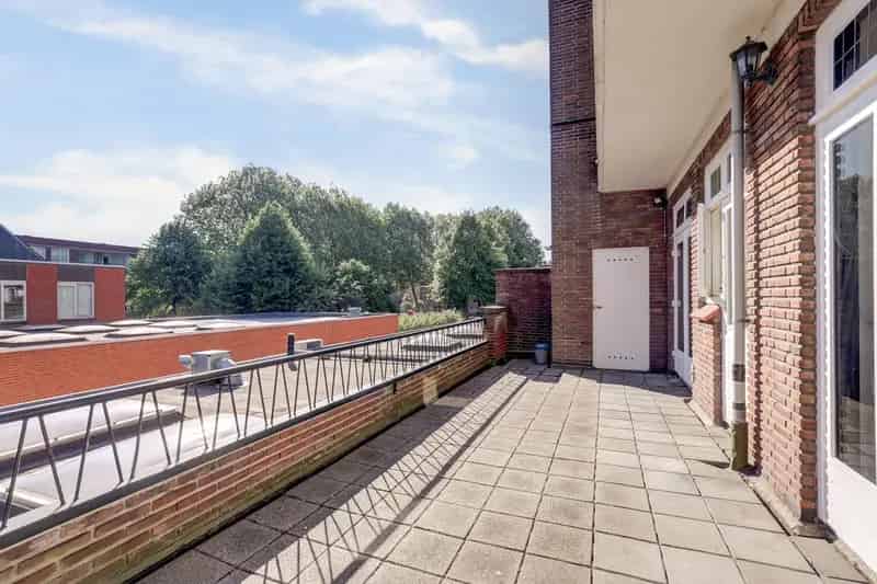 4-kamer appartement Den Haag Bezuidenhout  Groot dakterras Zolderberging