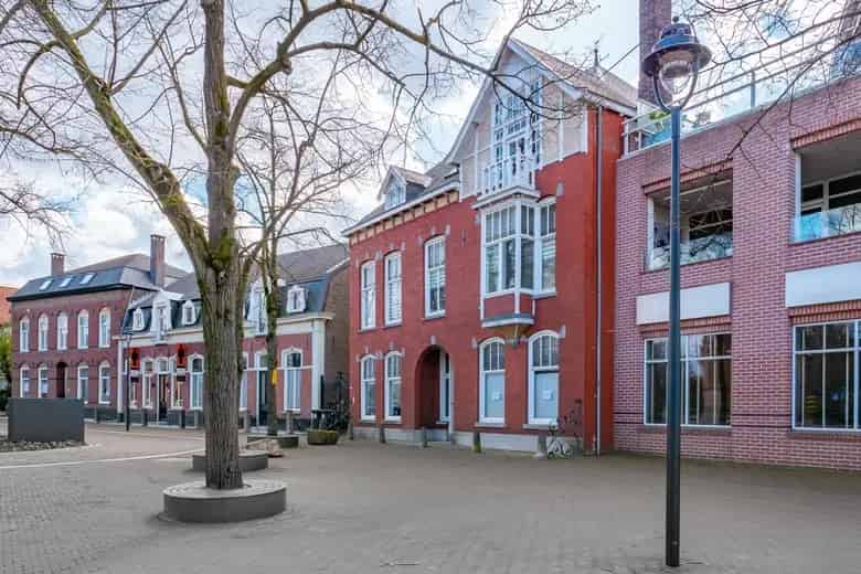 270 m2 kantoorruimte te huur in Valkenswaard
