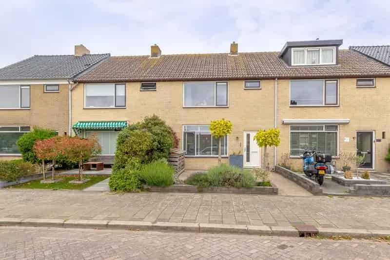 Ruime gezinswoning 4 slaapkamers Den Helder