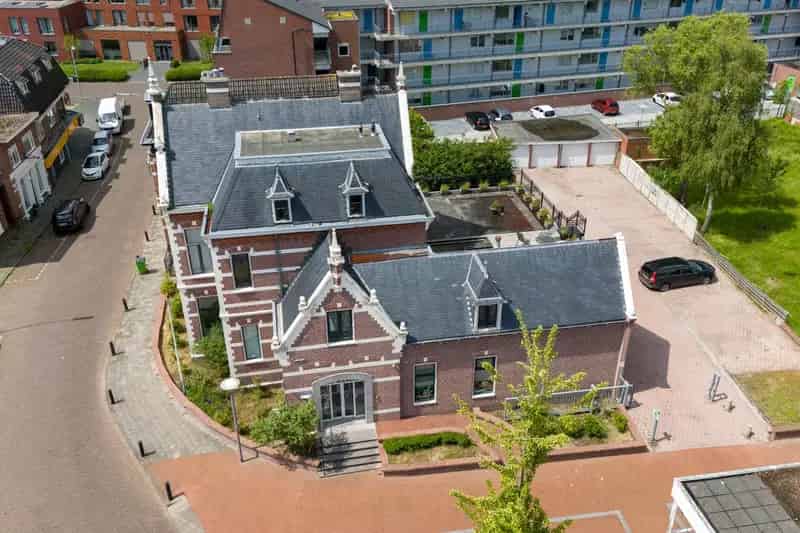 Praktijkruimte Winschoten te huur: Ingerichte massagesalon