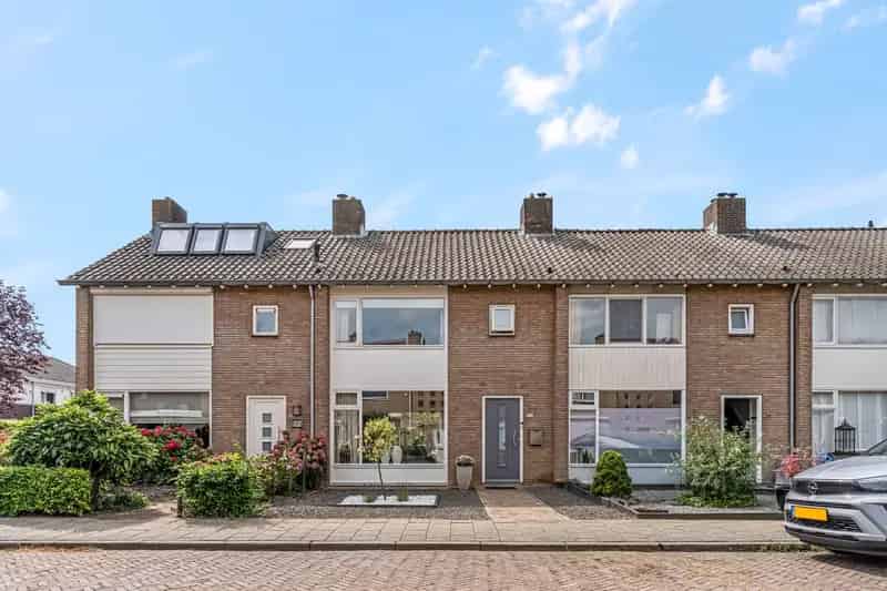 Huis te koop: De Kist 61 6661 ZE Elst (GE) | Funda