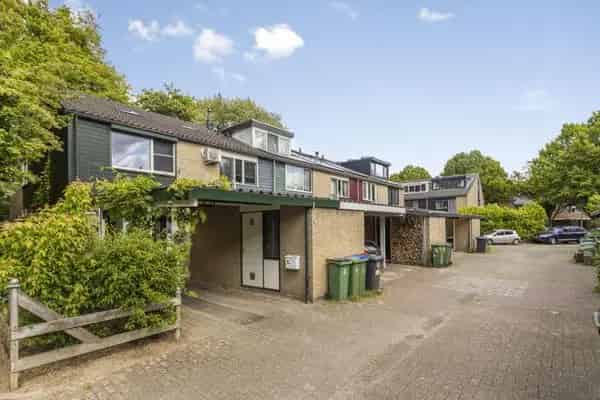 Ruime Hoekwoning 4 Slaapkamers Grote Tuin Wageningen