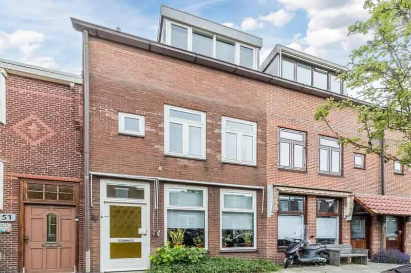 Tussenwoning 5 kamers Leidschendam - Tuin Dakterras Starters