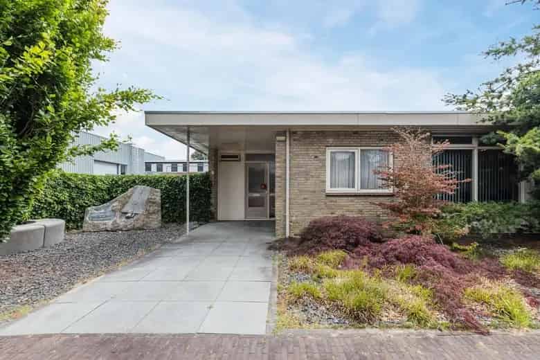 99m2 Bedrijfsruimte te Koop Leusden - Direct Rendement