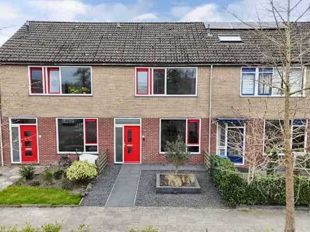 Moderne Tussenwoning Lemmer: Instapklaar en Energiezuinig