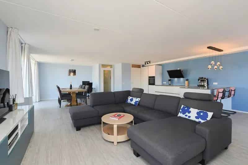 3-kamer appartement Nootdorp  Zonnig balkon Moderne keuken