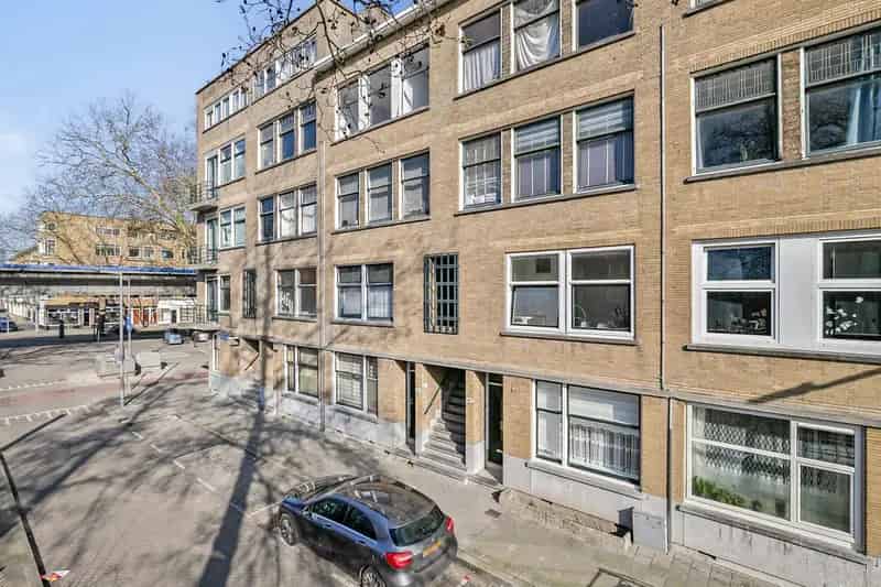 3 Kamer Appartement Rotterdam Zuid Nabij Winkelcentrum Zuidplein
