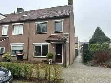 5 Kamer Eengezinswoning Eindwoning te huur in Zwaag