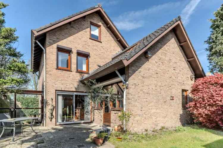 Ruime Vrijstaande Woning 4 Slaapkamers Oosterhout Nabij Centrum