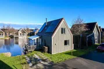 Luxe Recreatiewoning Reeuwijkse Plassen 4 Personen Sauna Verhuur