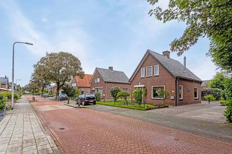 Vrijstaande woning Driel grote tuin bijgebouwen gelijkvloers wonen