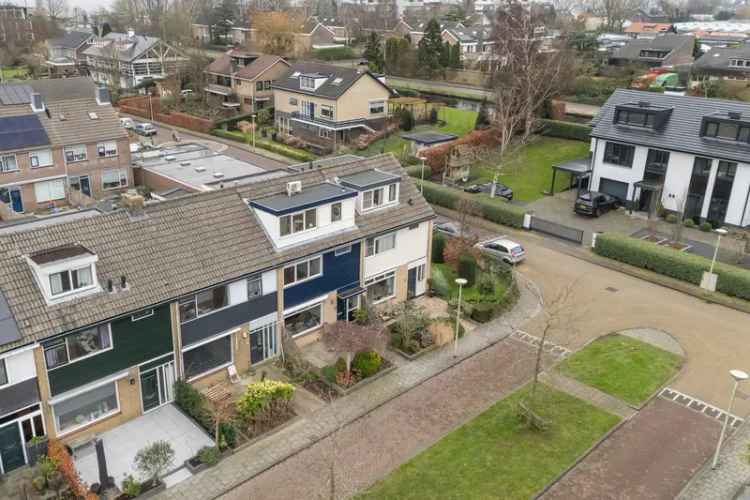 Ruime gezinswoning Roelofarendsveen 136m² 5 kamers garagebox