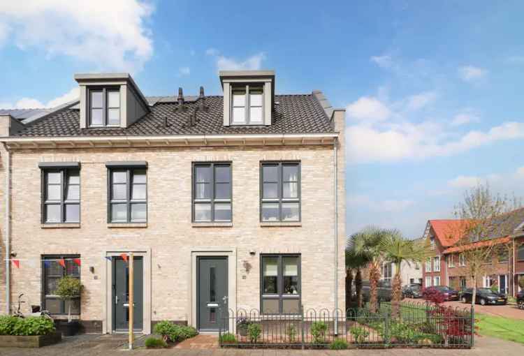 Moderne gezinswoning te Bunschoten-Spakenburg