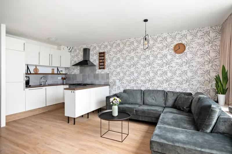 Huis te koop Deventer Kannenburg: Gelijkvloers wonen met serre en tuin