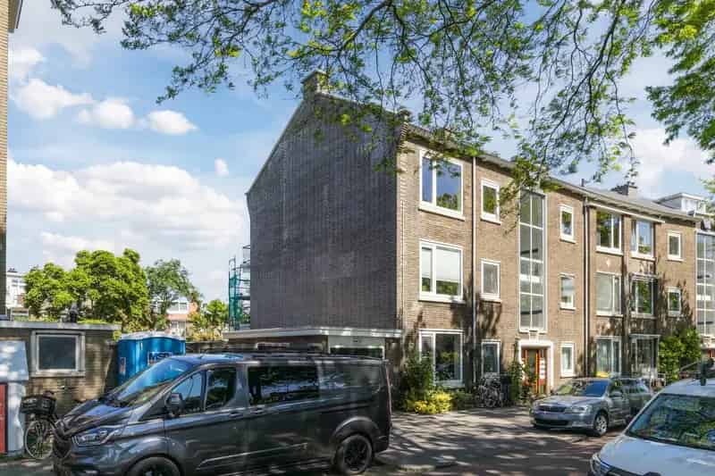 Appartement te koop Den Haag 89m2 renovatieproject