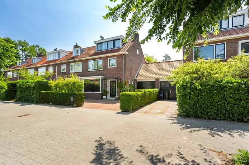 Huis te koop Rotterdam Hillegersberg: Moderne Hoekwoning met Tuin