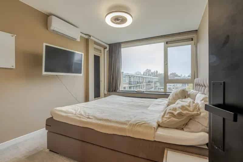 Modern Appartement 94m2 Lombardijen 2 Slaapkamers Balkon Berging